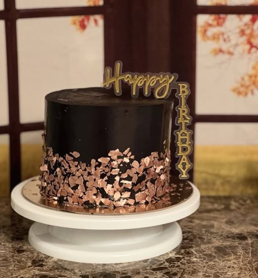 Black And Gold Cake